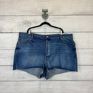 Old Navy Plus Size Higher High Rise Sky-Hi A-Line Jean Shorts Size 28